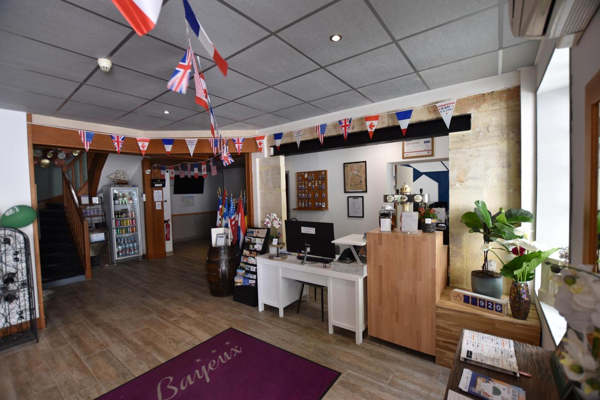 Hotel Le Bayeux Luaran gambar